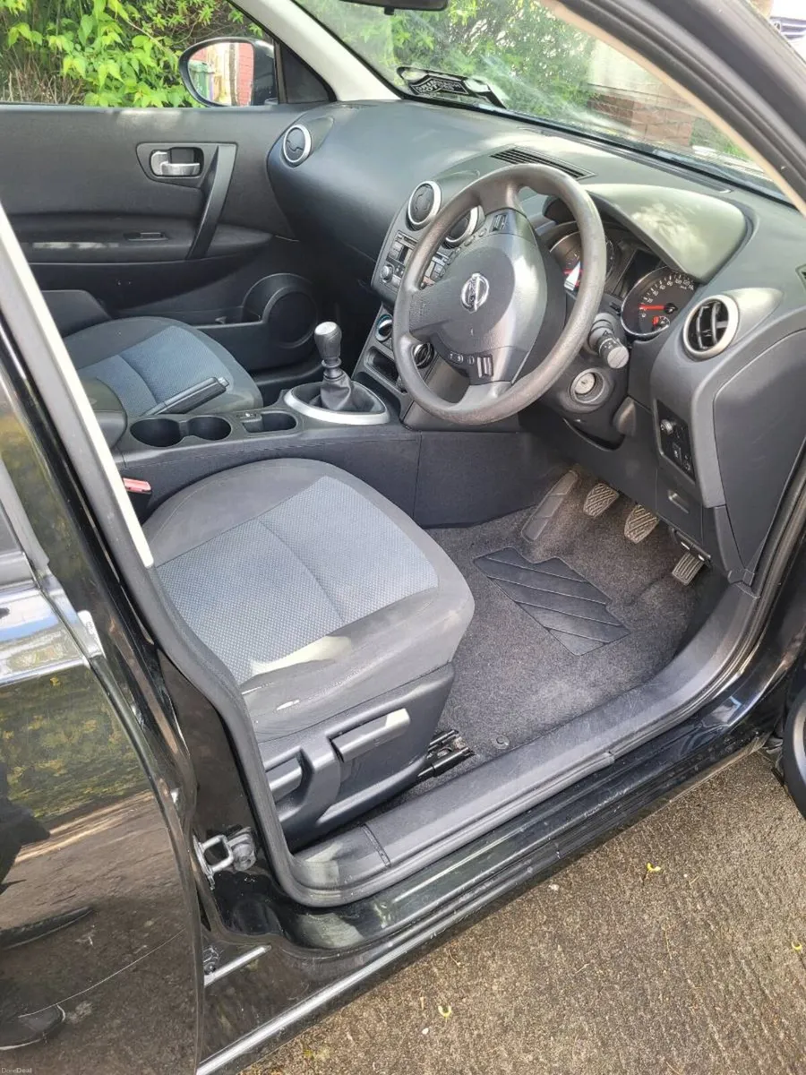 Nissan qashqai +2 - Image 4