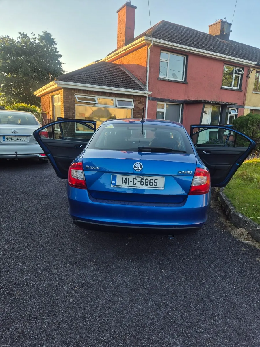 Skoda Rapid 2014 - Image 3