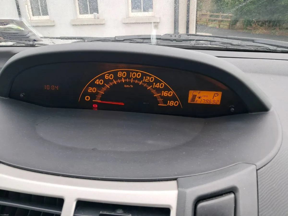 Toyota Yaris 2009 Automatic - Image 6