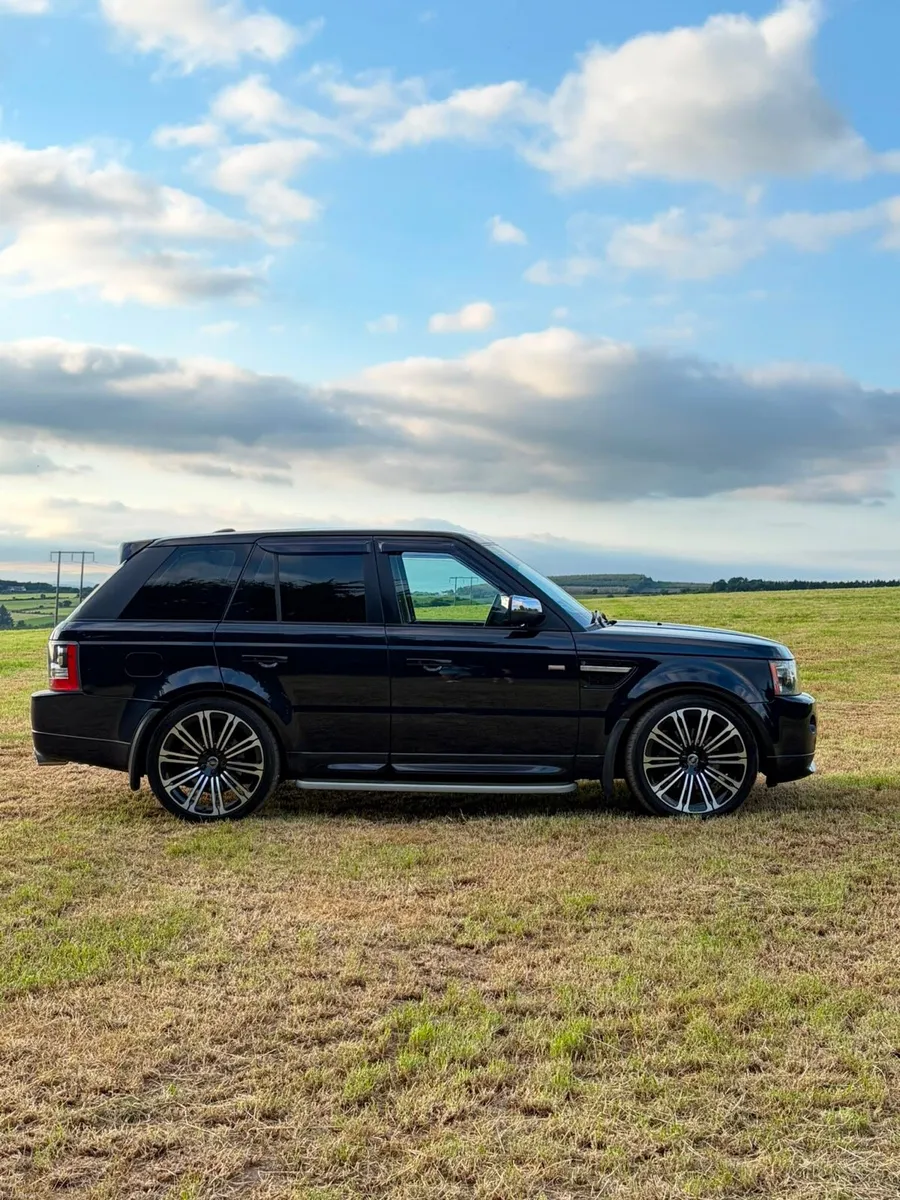 Range Rover Sport 3.6 TDV8 Autobiography - Image 3