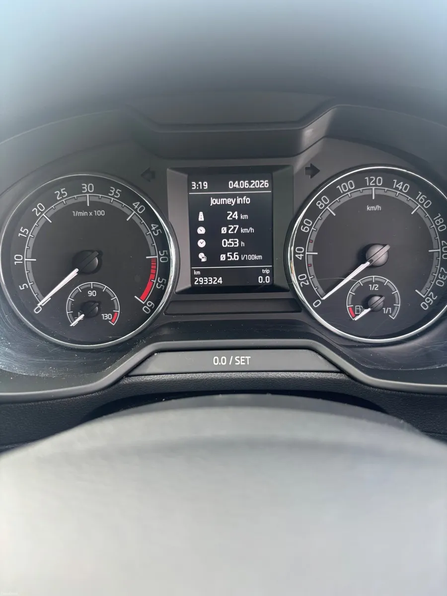 Skoda Octavia 2018 - Image 2