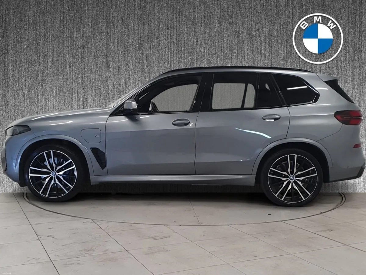 BMW X5 xDrive50e M Sport PRO PACK / PAN ROOF - Image 4