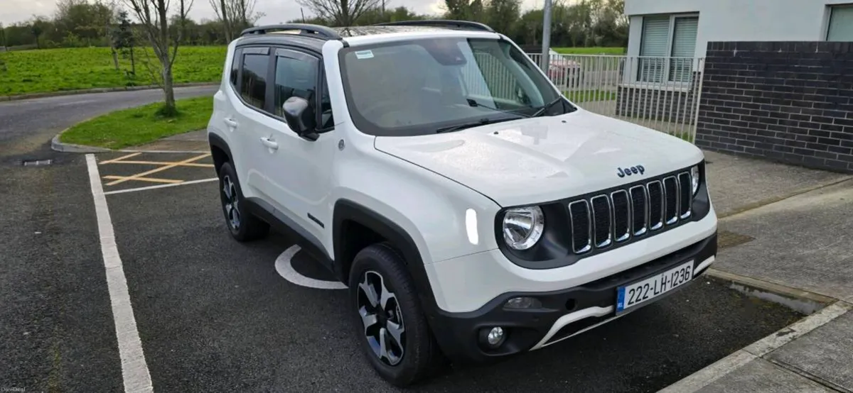 2022 JEEP RENEGADE TRAVEL HUCK 4X4 AWD - Image 3