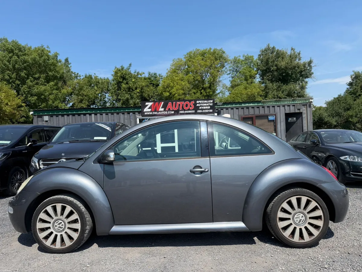 2005 Volkswagen Beetle - Image 4