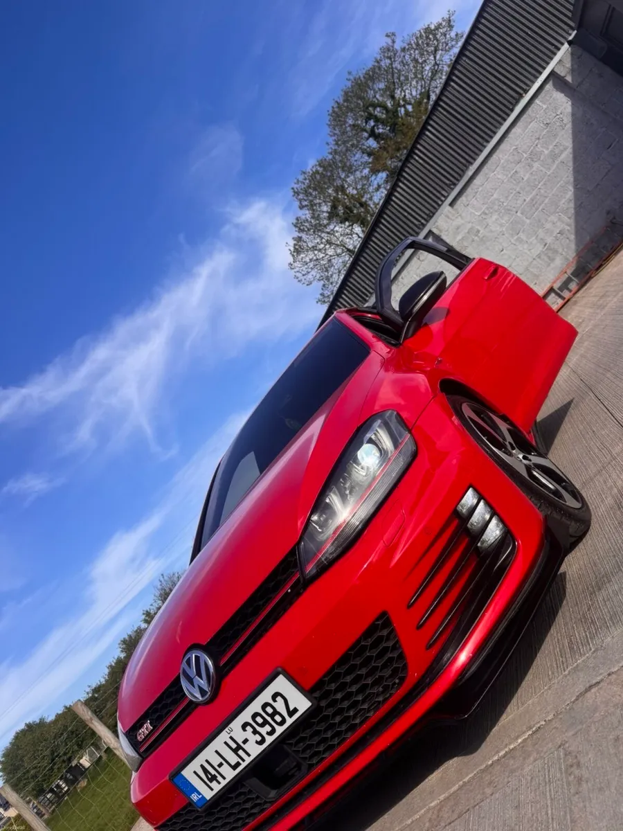2014 Volkswagen Golf GTI | Manual - Image 2