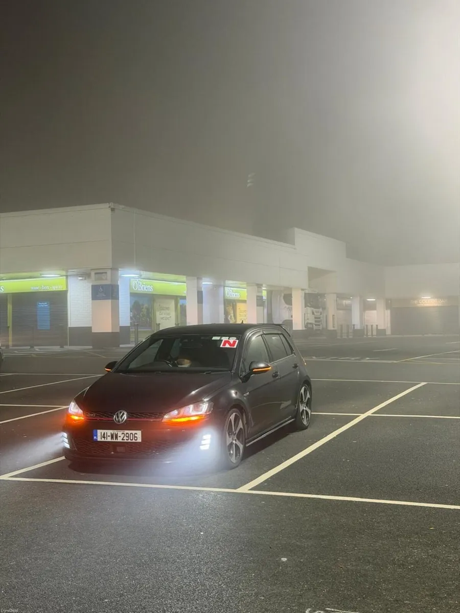 Volkswagen Golf GTI - Image 5