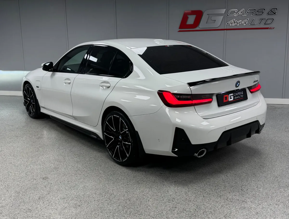 2022 BMW 330E M Sport LCI Automatic - Image 5