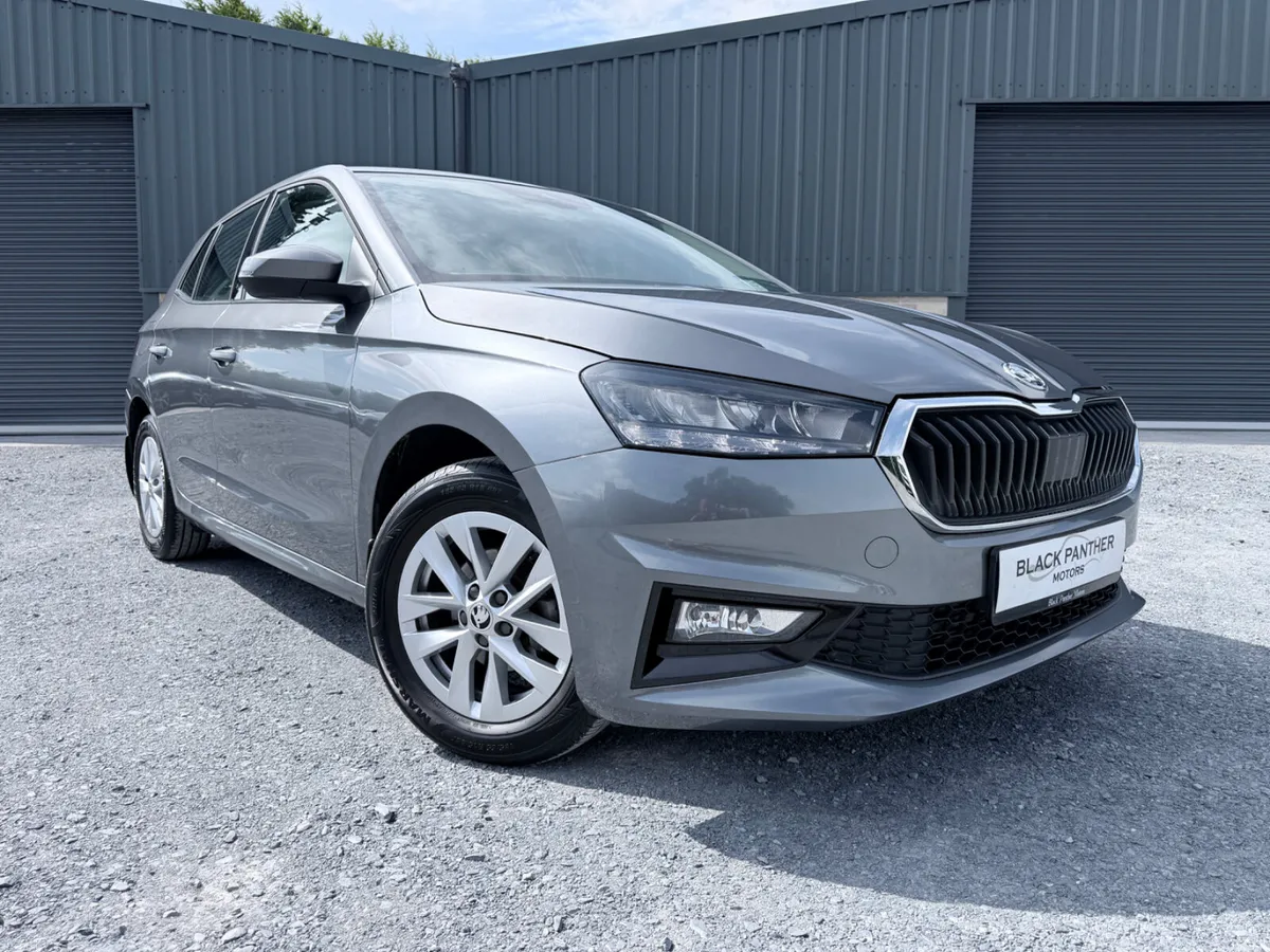 Skoda Fabia 221’ Ambition 1.0 MPI LOW MILEAGE - Image 1
