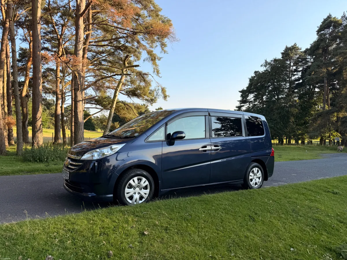 Honda Stepwagon 2009 Automatic - Image 3