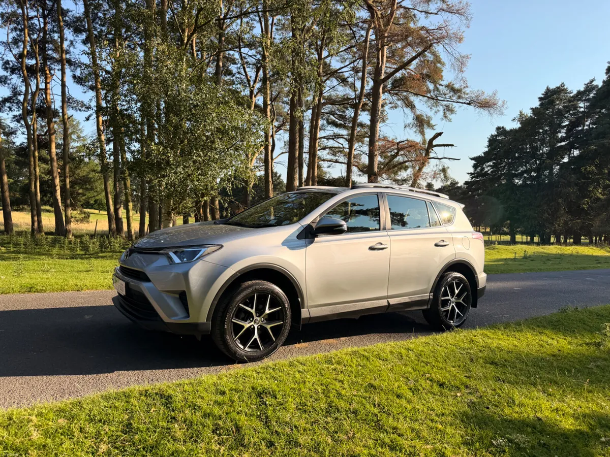 Toyota RAV4 2018 Diesel - Image 3