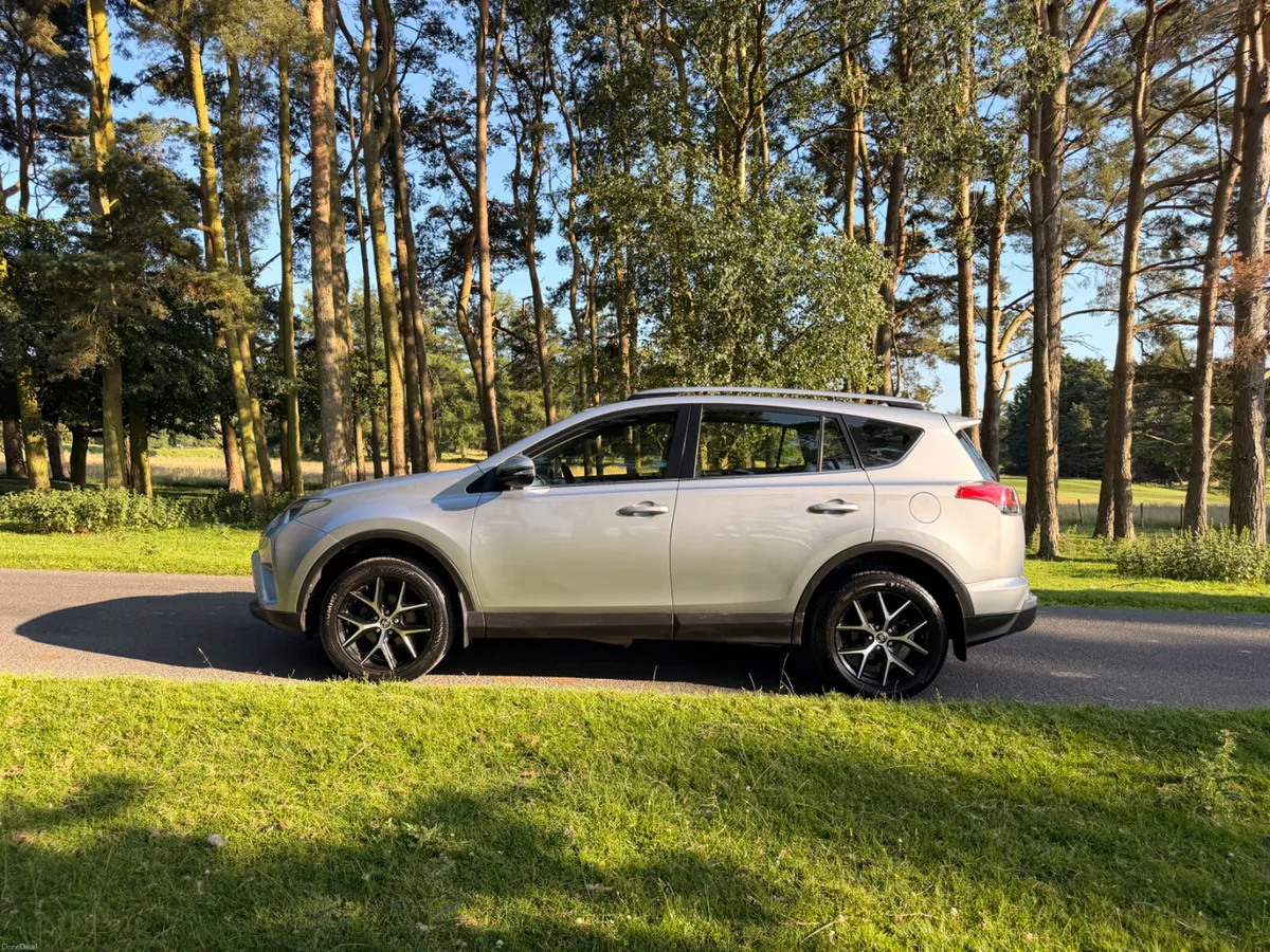 Toyota RAV4 2018 Diesel - Image 4