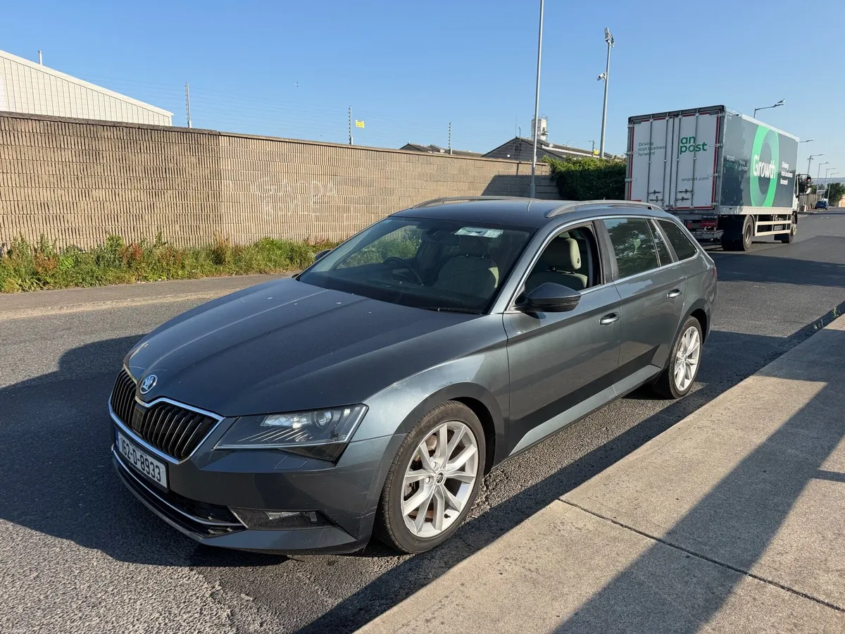 2016 Skoda Superb Ambition TDI Estate - Image 1
