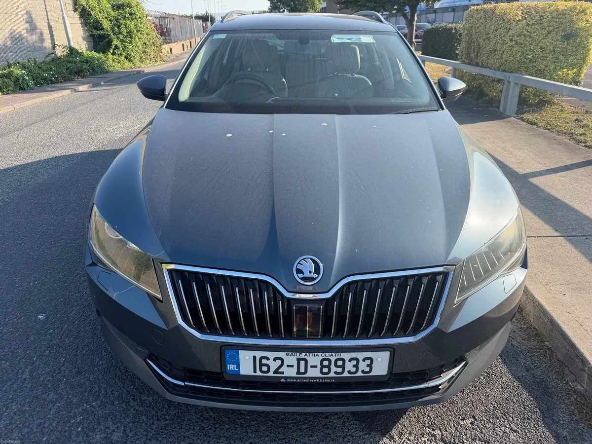 2016 Skoda Superb Ambition TDI Estate - Image 3