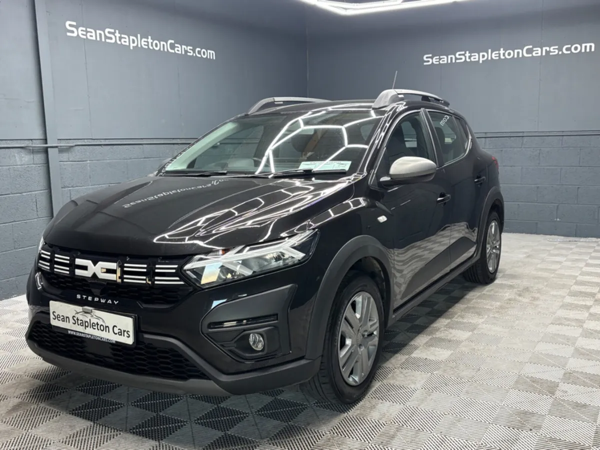 Dacia Sandero STEPWAY EXPRESSION TCE 90 NBI - Image 1