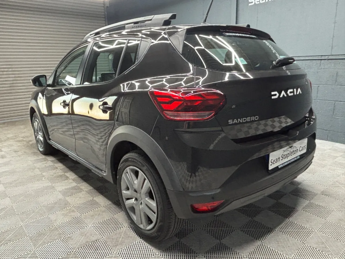 Dacia Sandero STEPWAY EXPRESSION TCE 90 NBI - Image 4