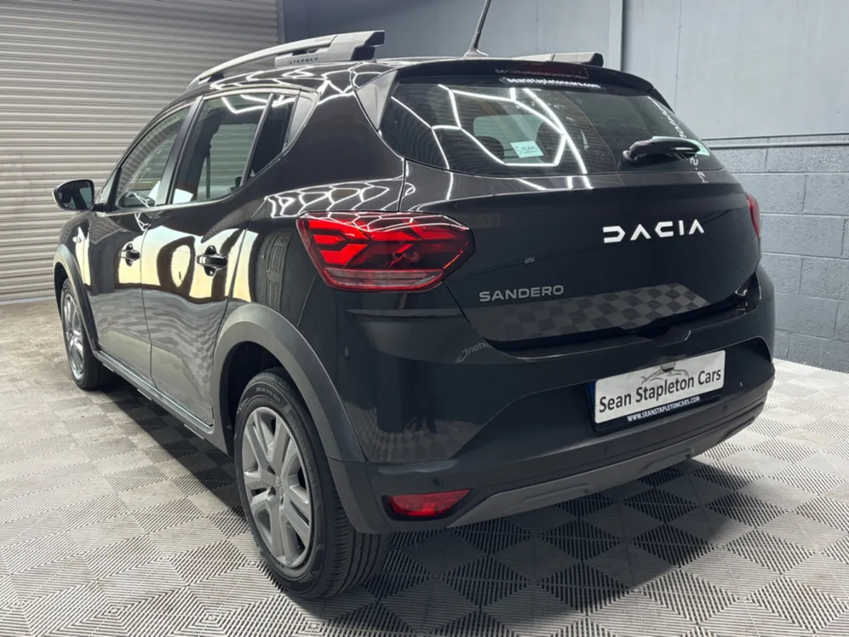 Dacia Sandero STEPWAY EXPRESSION TCE 90 NBI - Image 2