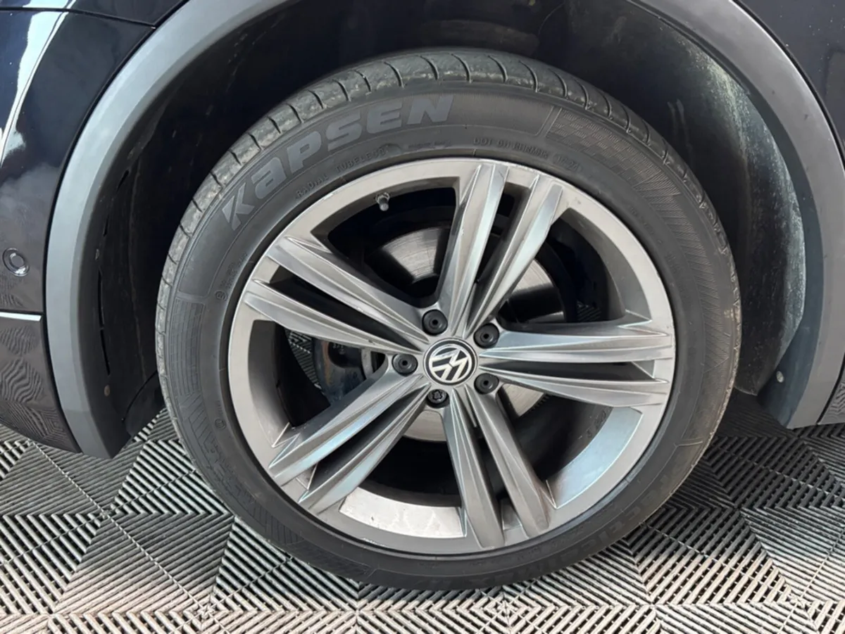 Volkswagen Tiguan A7 R-LINE 2.0 TDI MANUAL 6SPEED - Image 2
