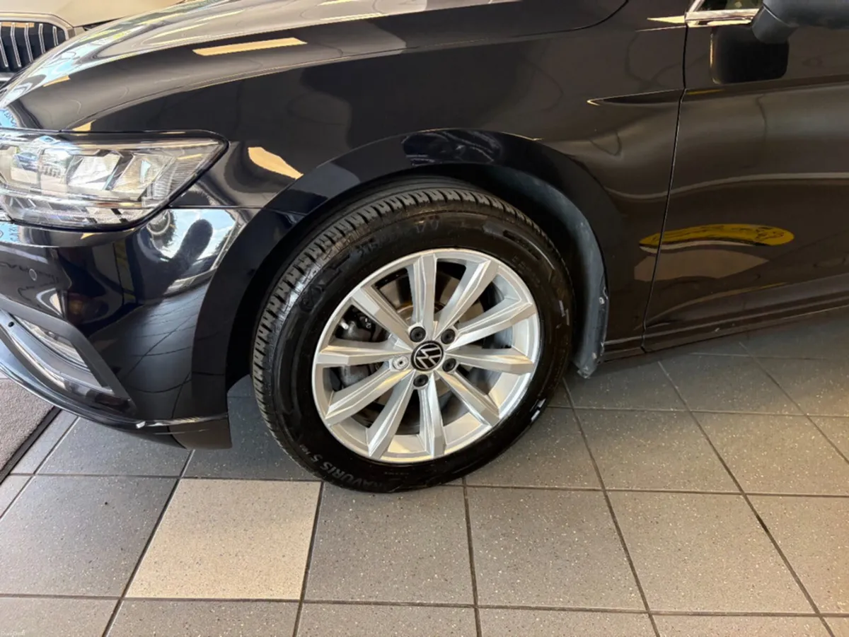 Volkswagen Passat BUSINESS 2.0 TDI D7F 150 4DR AUT - Image 5