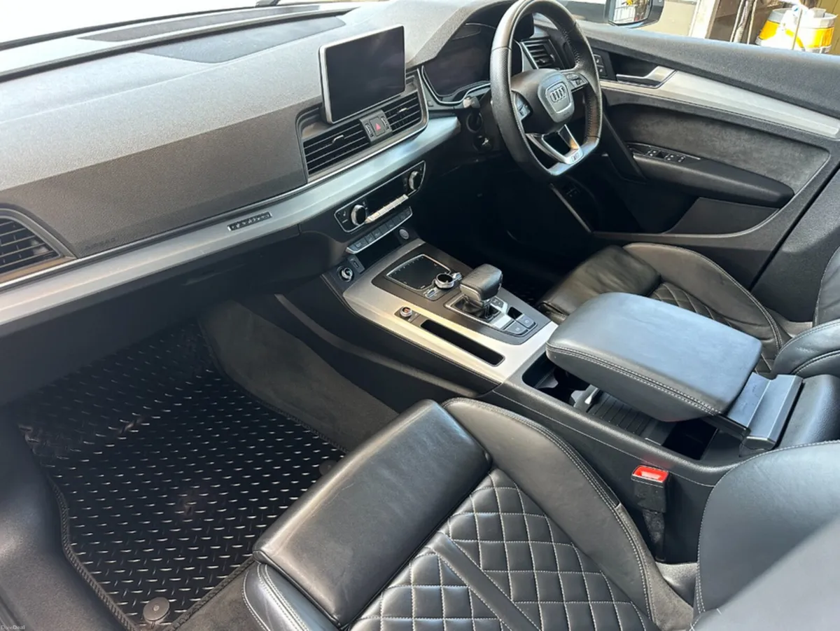 Audi Q5 2.0TFSIE S LINE 50 QTIP 5DR A - Image 4