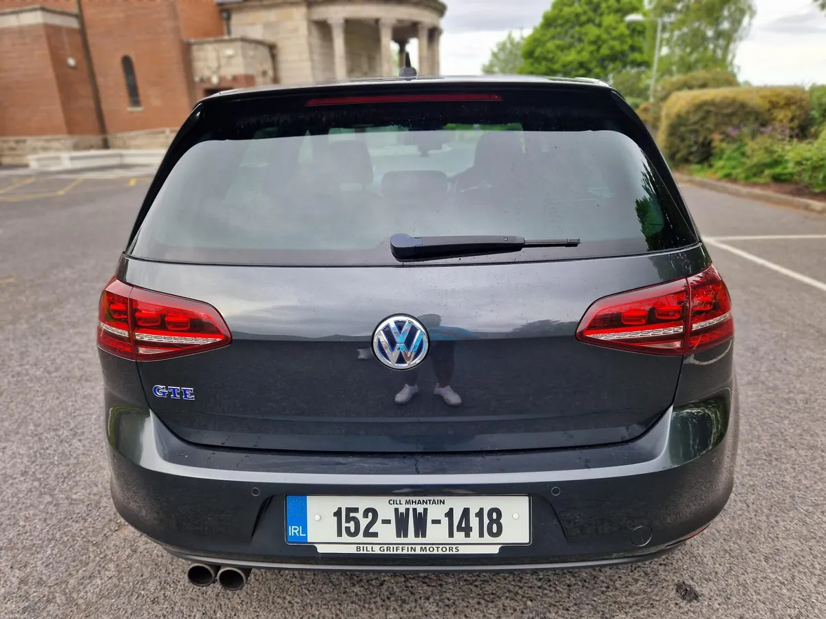 Volkswagen Golf 2015 1.4L Petrol Plug In Hybrid - Image 5