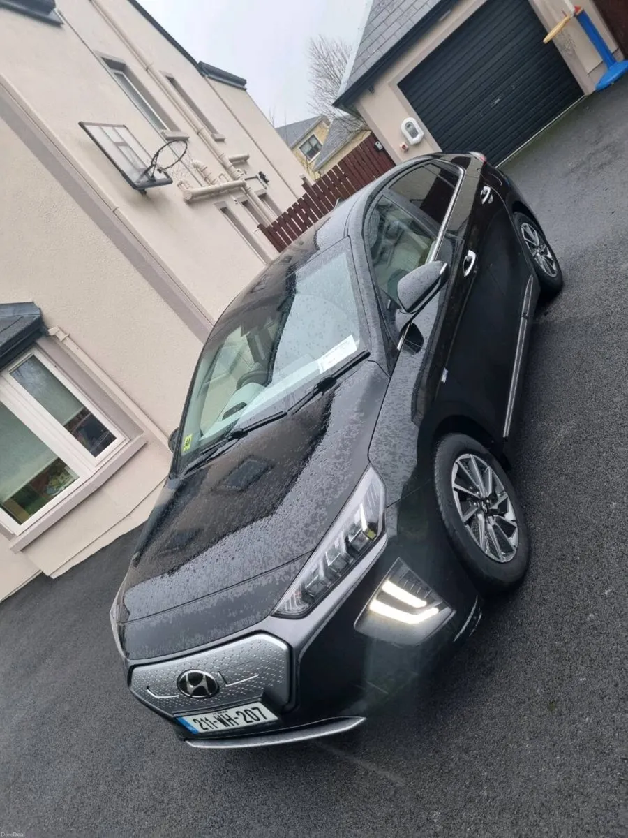 Hyundai Ioniq Full Electric - Premium - Image 3