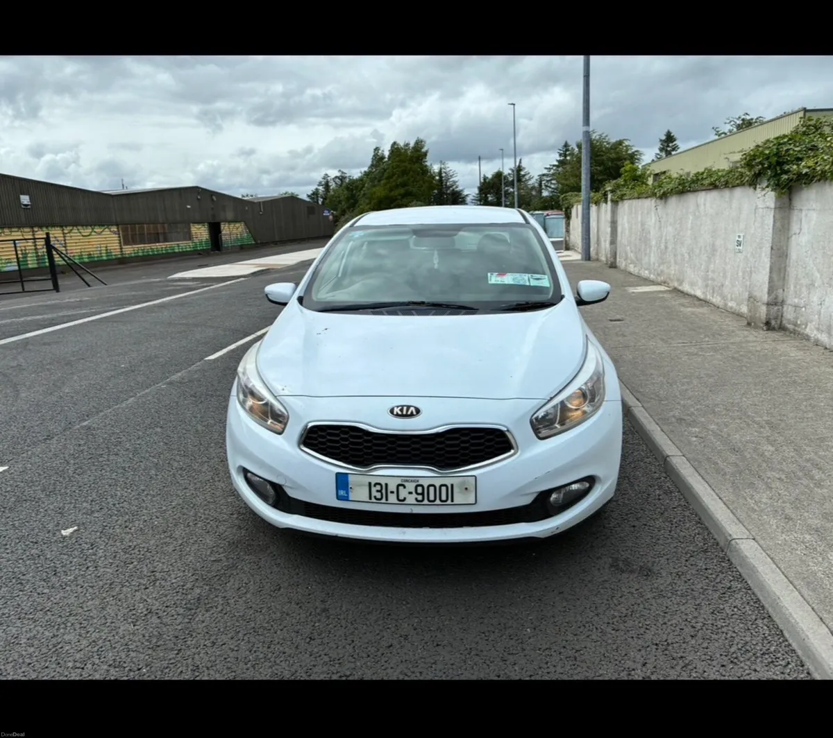 2013 Kia car no nct or tax on it - Image 1