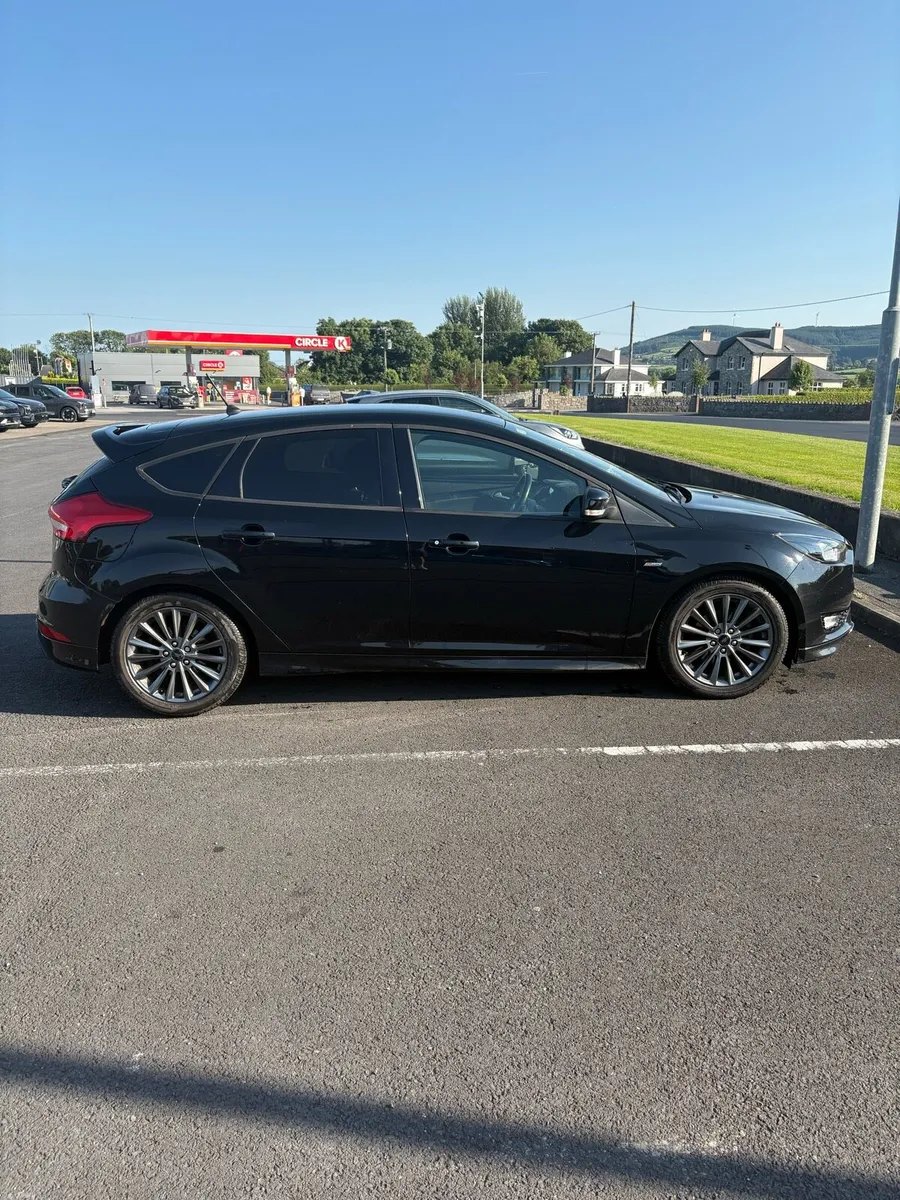 2017 Ford Focus ST-Line 1.5 TDCI Diesel - Image 4