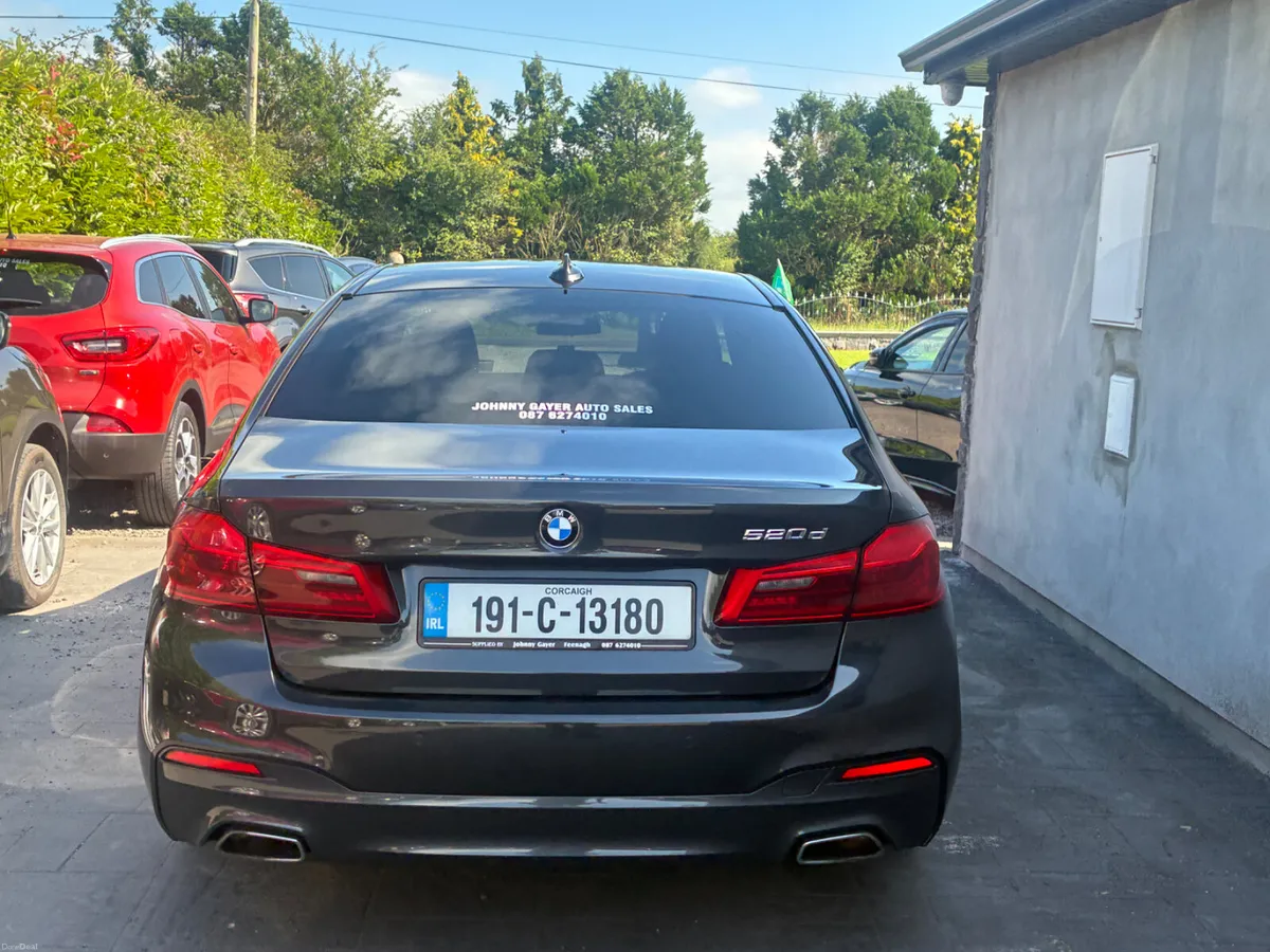 BMW 5-Series 2019 - Image 5
