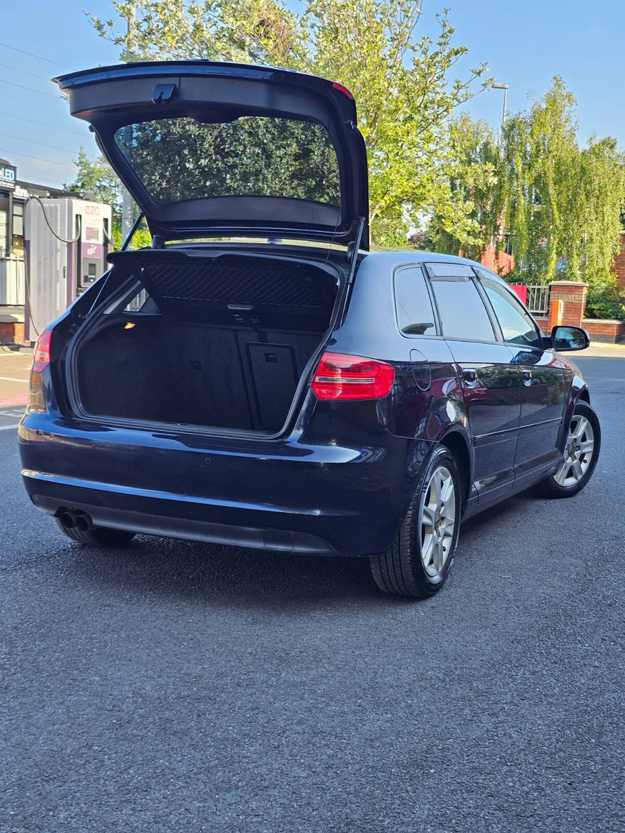Audi A-3 2012 Automatic - Image 2