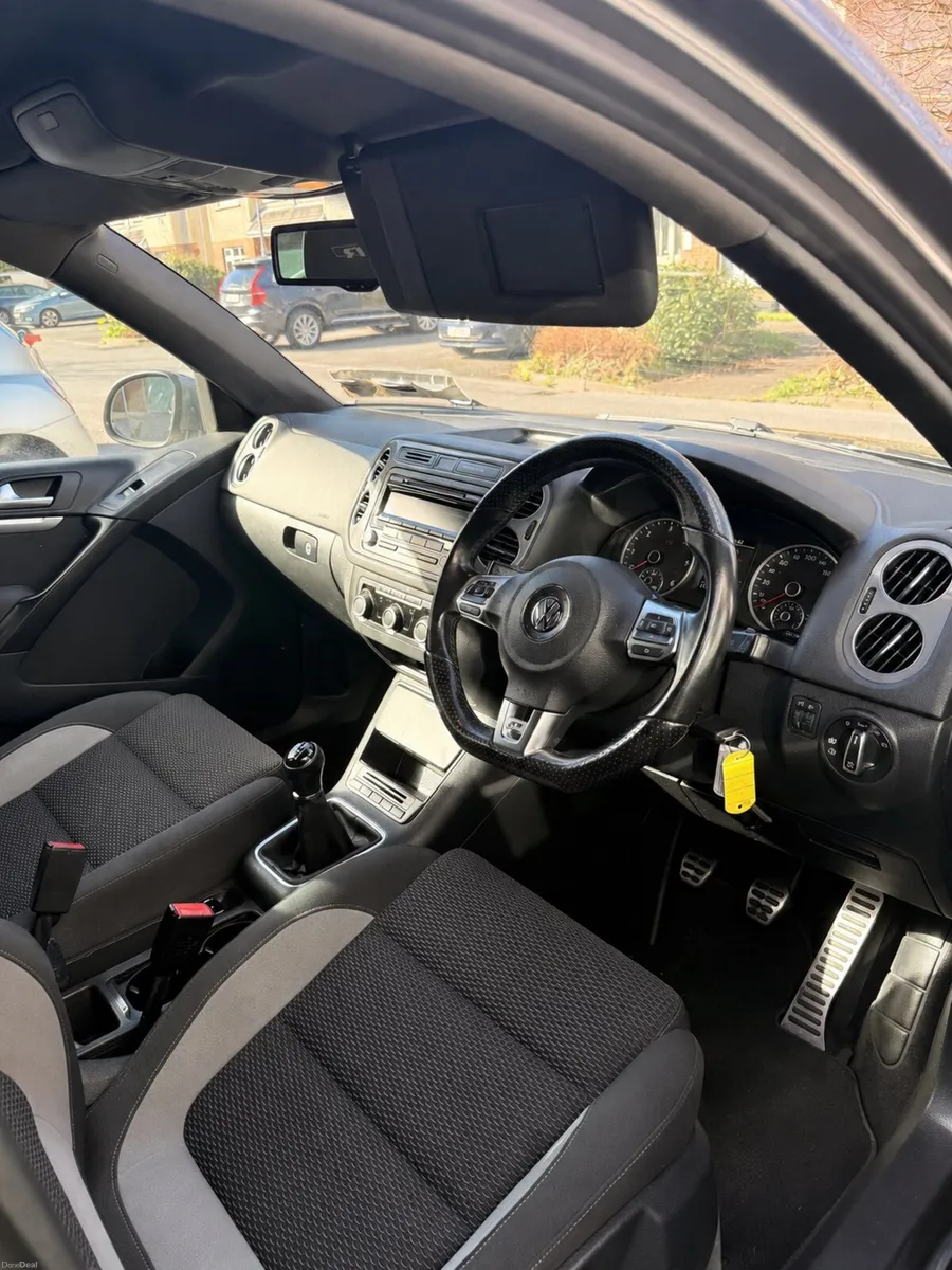 Volkswagen Tiguan Rline - Image 2
