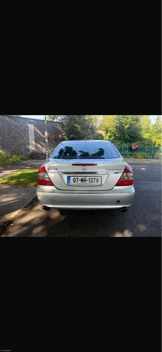 Mercedes E200 sport - Image 4