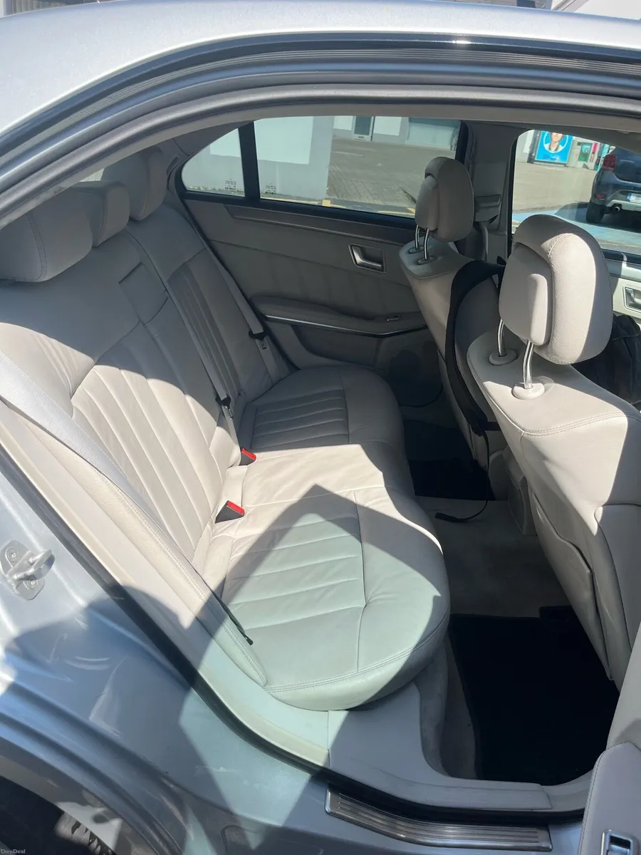 Mercedes E220-AMG - Image 6