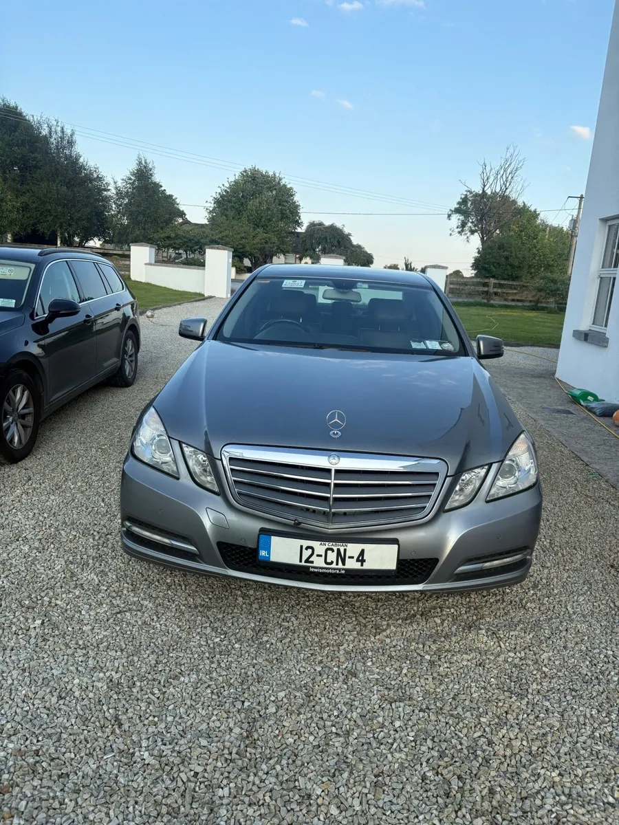 Mercedes-Benz E-Class 2012 - Image 1
