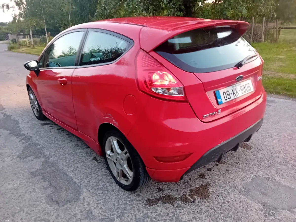 Ford Fiesta 2009  1.6 Zetec Nct 2027 - Image 2