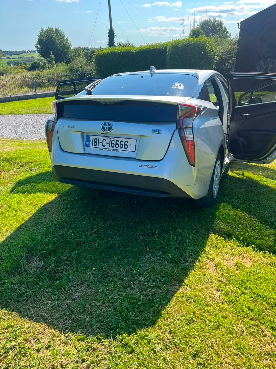 Toyota Prius 2018 - Image 4