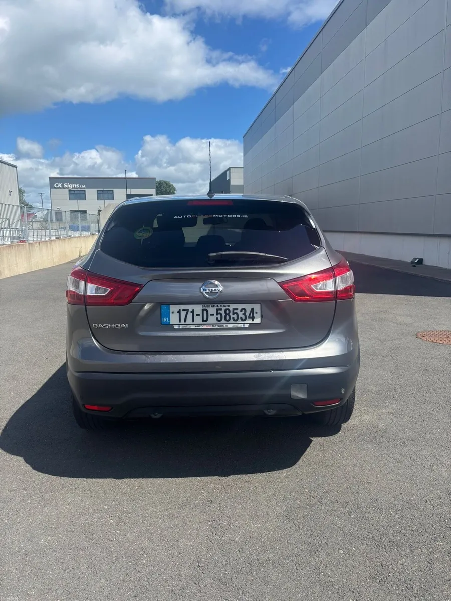 Car - Image 6