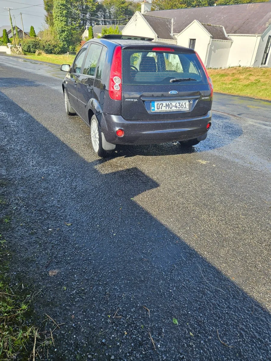 Ford fiesta - Image 3