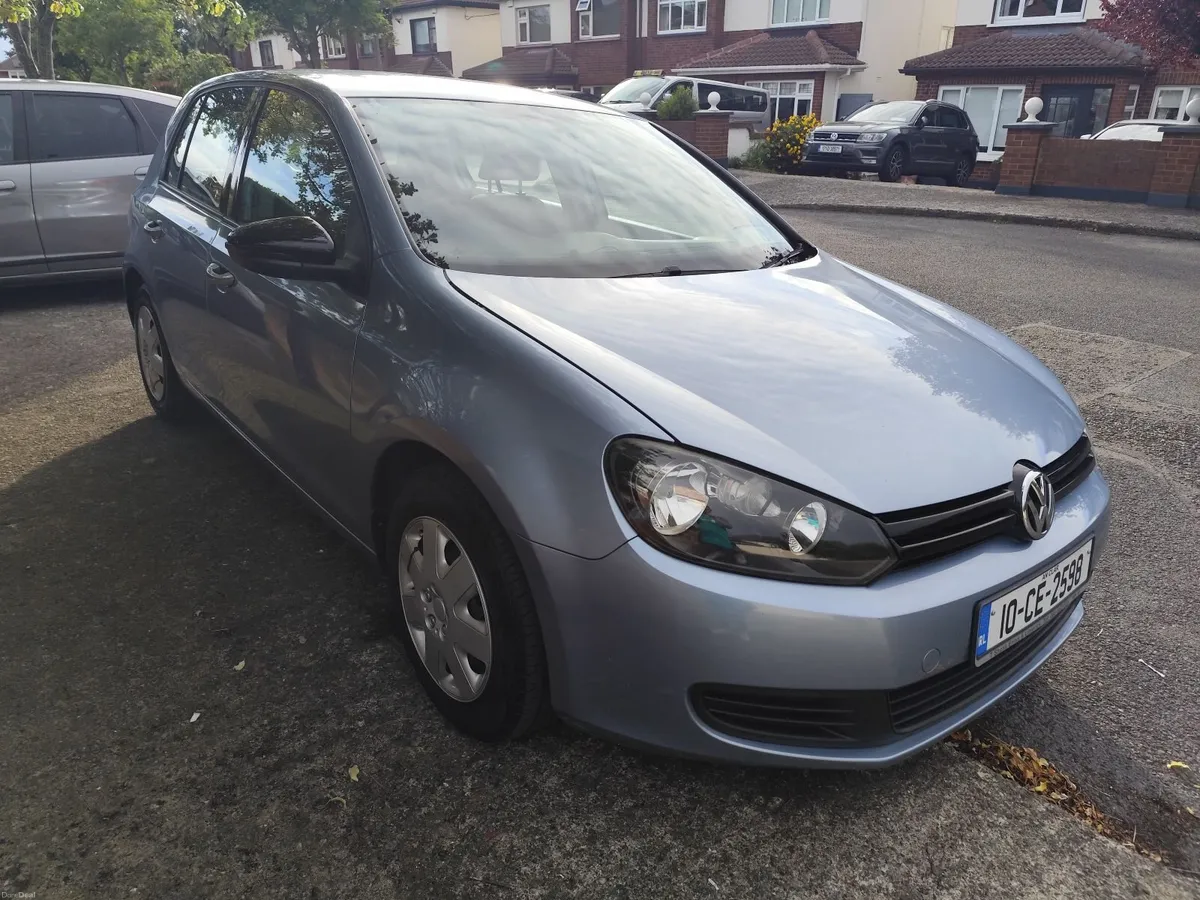 Volkswagen Golf 2010 - Image 2