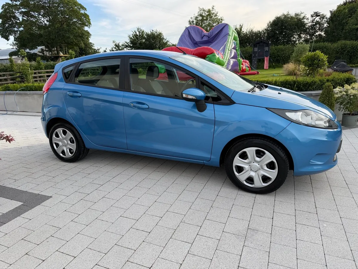 Ford Fiesta 1.4D 2010 - Image 5