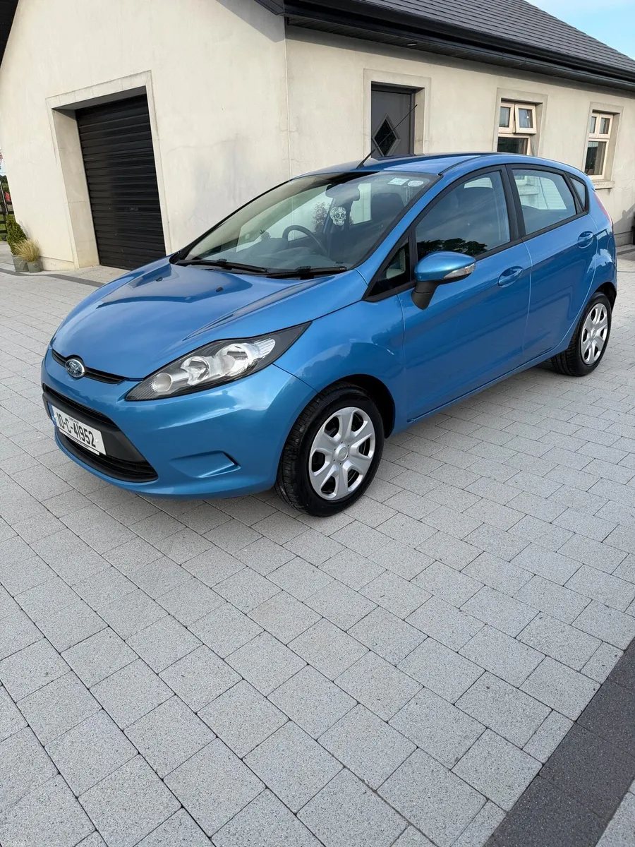 Ford Fiesta 1.4D 2010 - Image 2