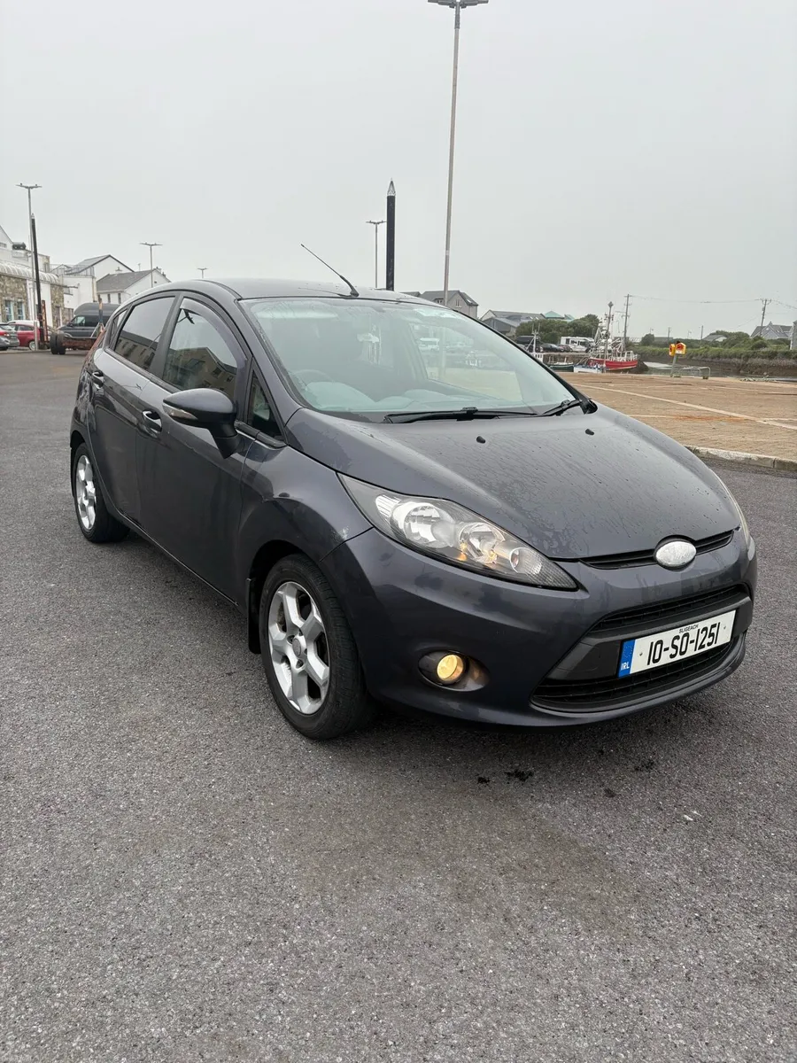 2010 ford fiesta - Image 2