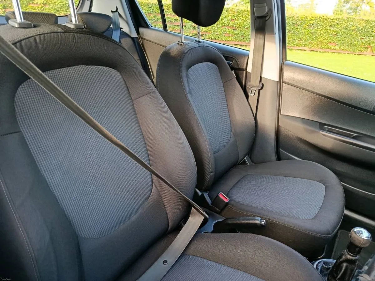 Hyundai i20 2014(142) NCT 06/27 TAX 9/26 - Image 6