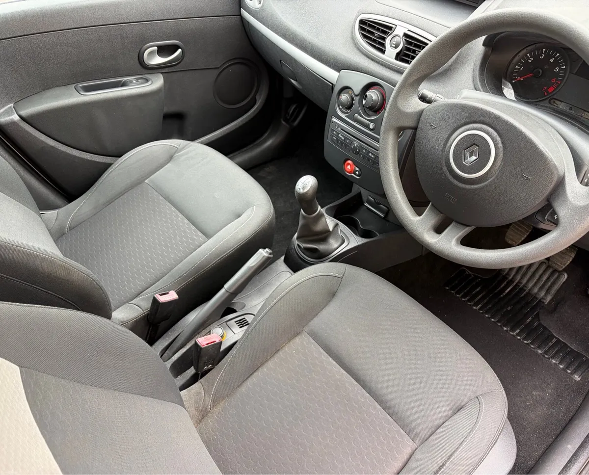 Renault Clio 1.1 NCT 02/2027 - Image 5