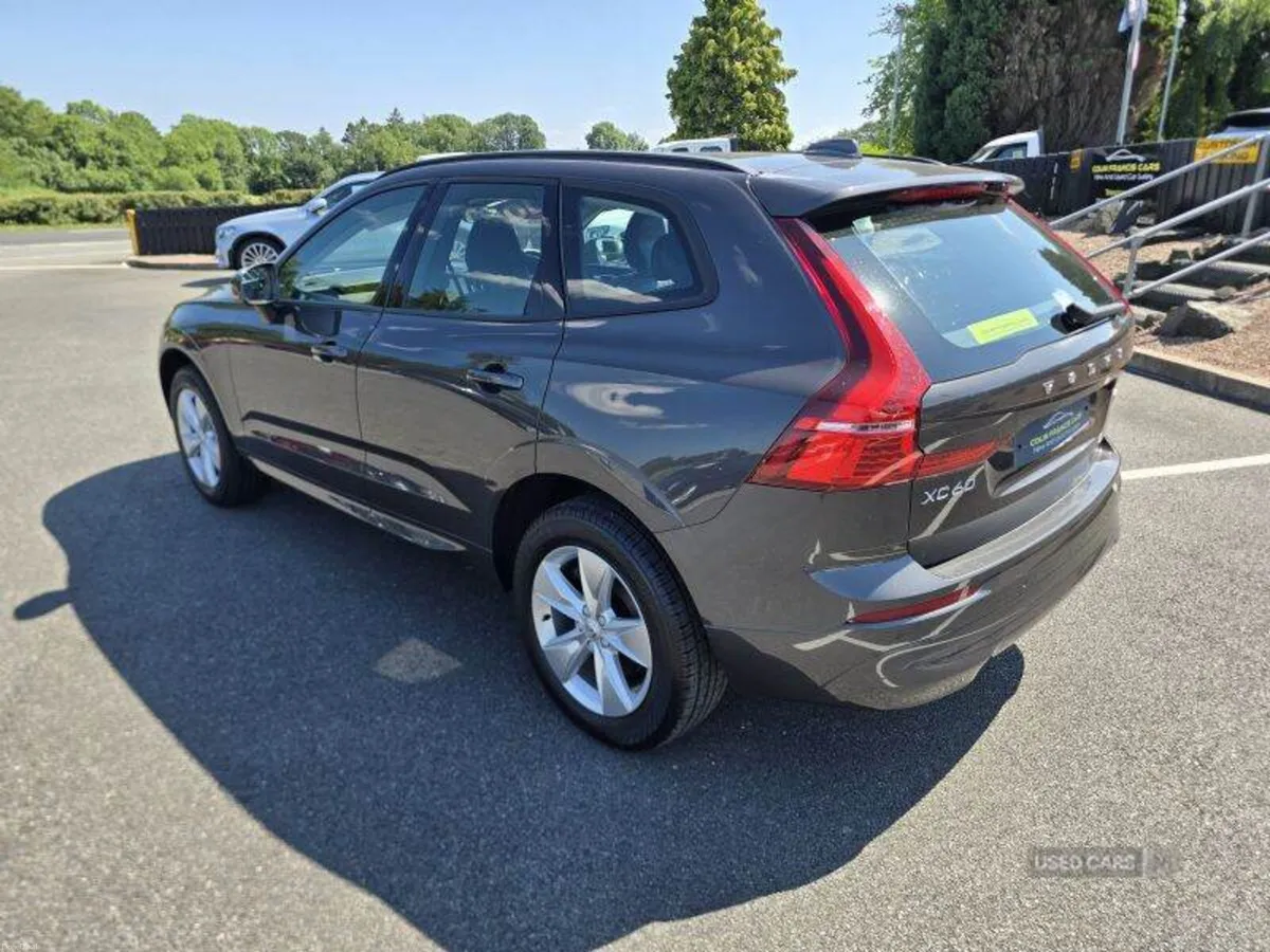 Volvo XC60 Momentum - Image 3