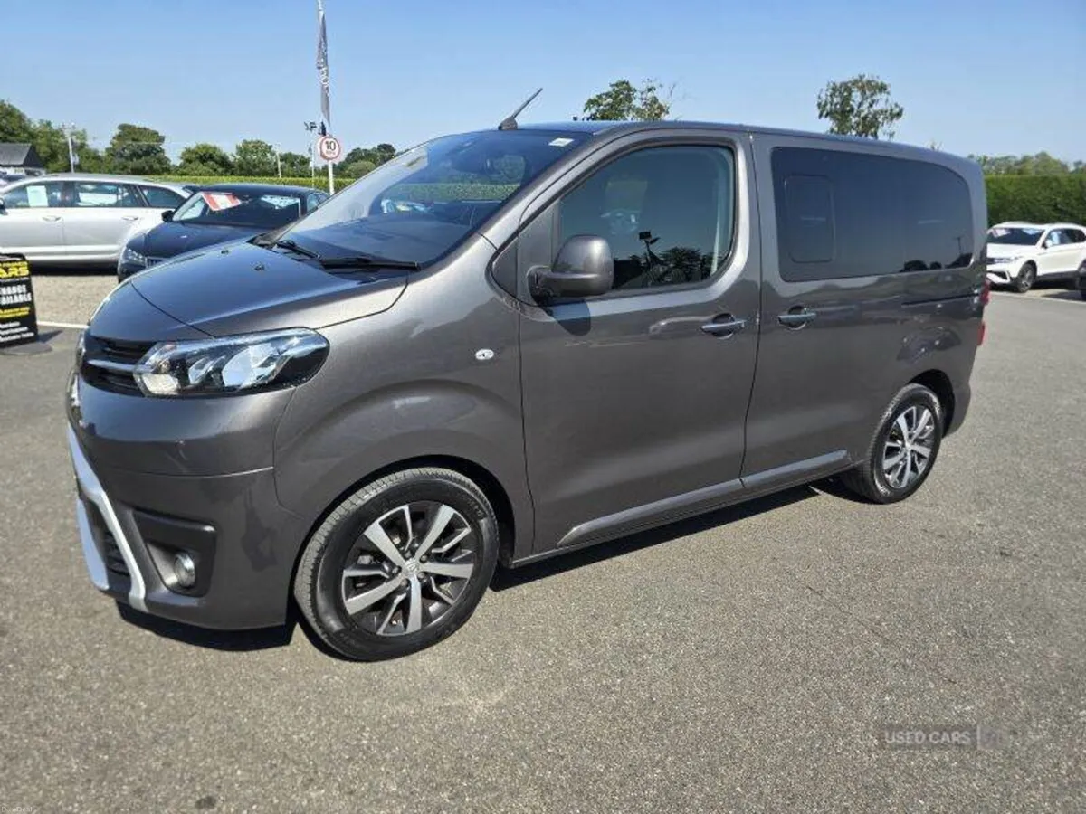 Toyota Proace Family Compact - Image 2