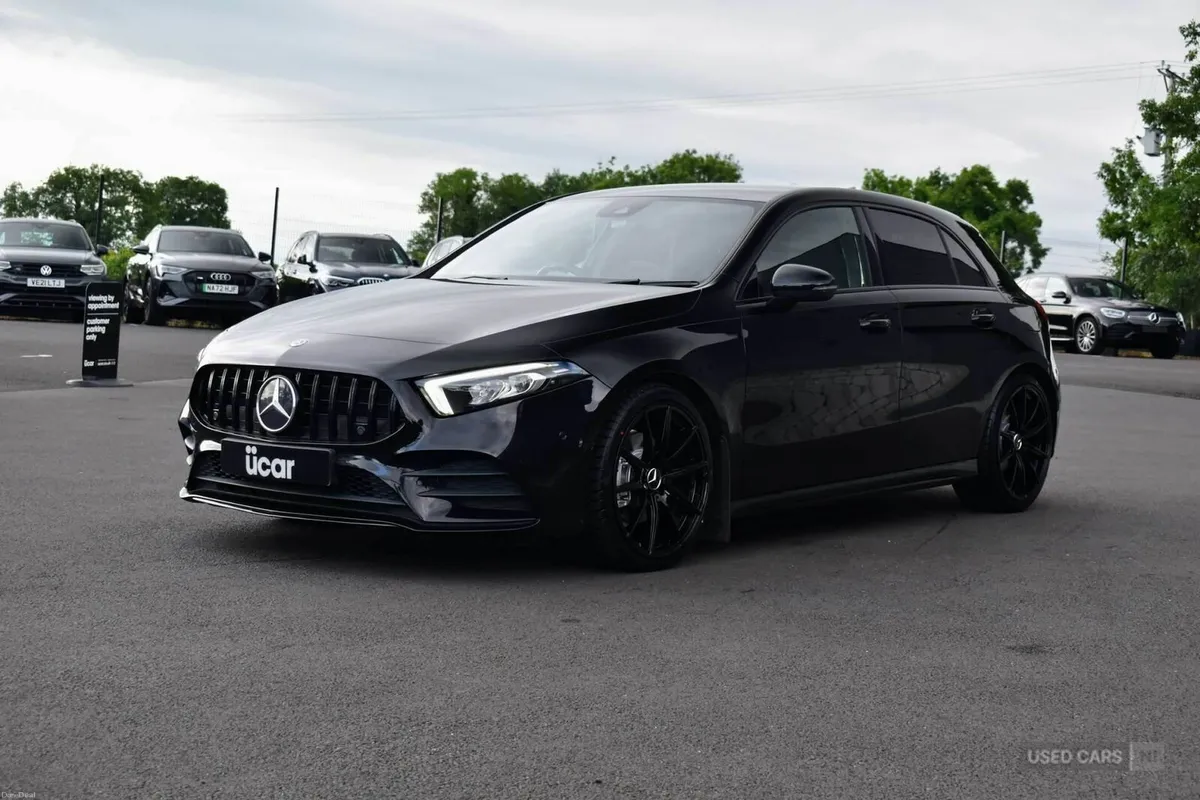 Mercedes-Benz A-Class 1.5 A 180 AMG Line Executive - Image 3
