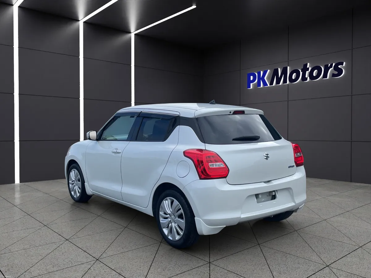 2017 Suzuki Swift 1.2 Hybrid - Image 4