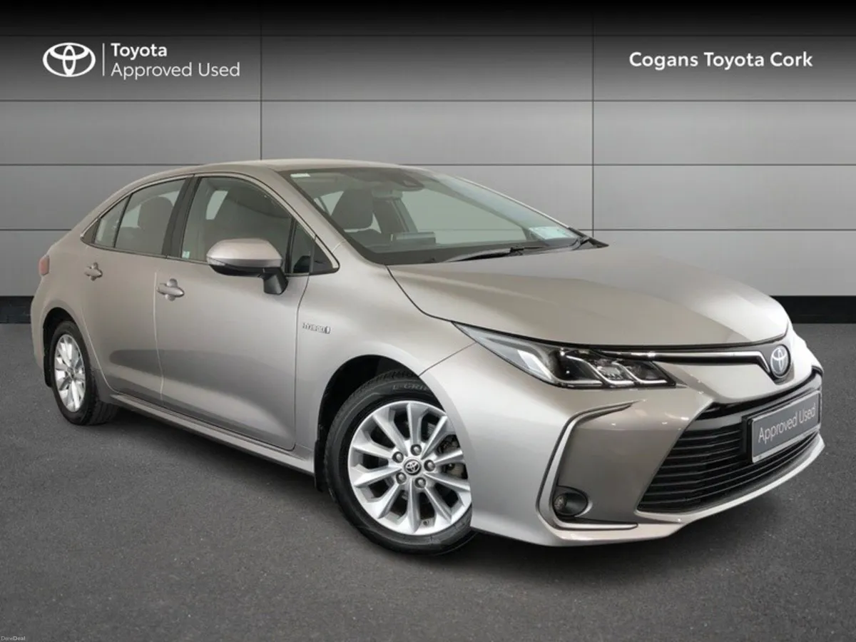 Toyota Corolla COROLLA HYBRID LUNA SAL - Image 1