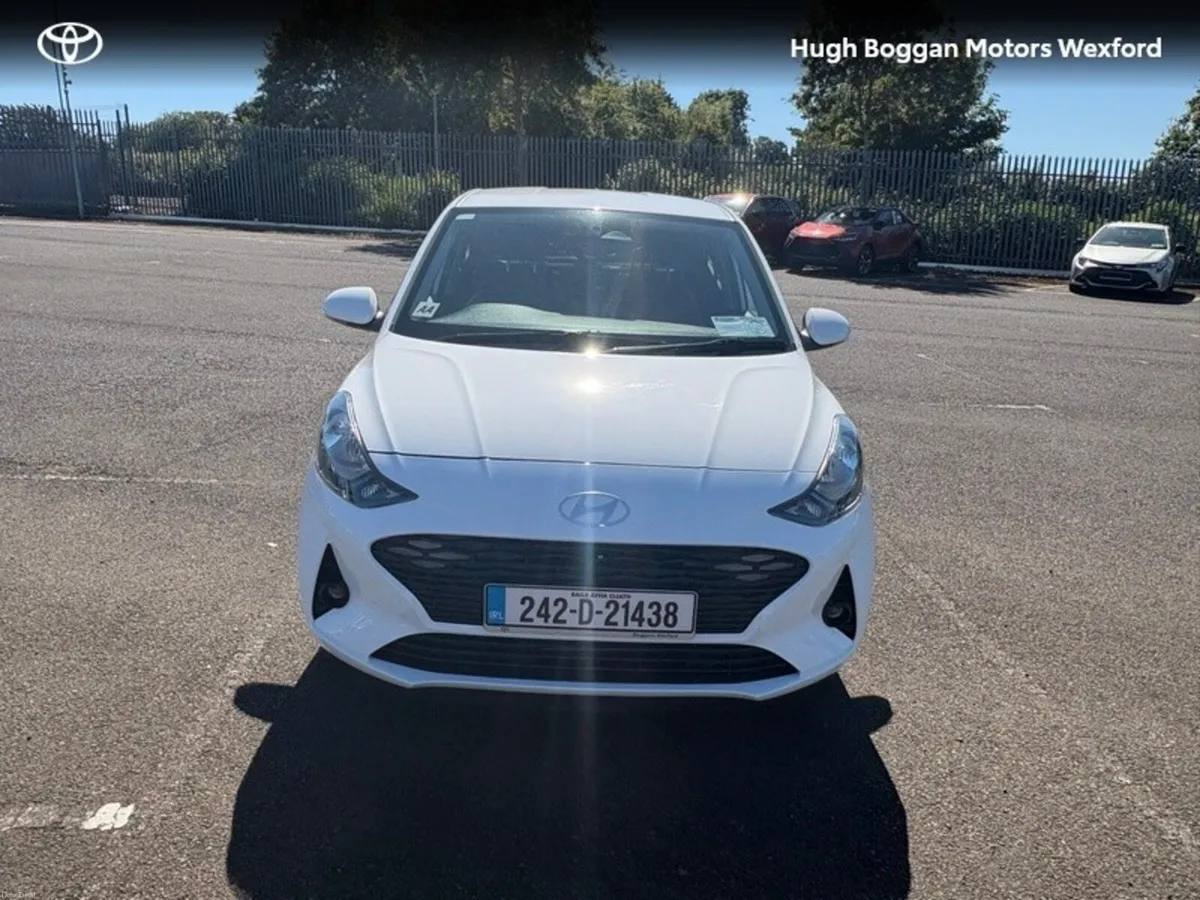 Hyundai i10 DELUXE PLUS AUTOMATIC - Image 4