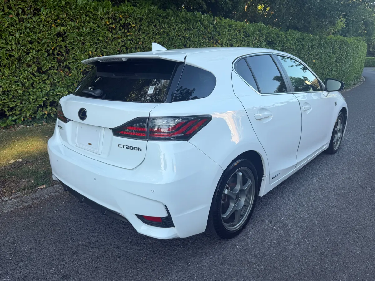 2015 Lexus CT 200h F Sport – Pearl White – €14,950 - Image 5
